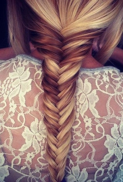 Step-by-step guide to styling a beach fishtail braid with loose waves