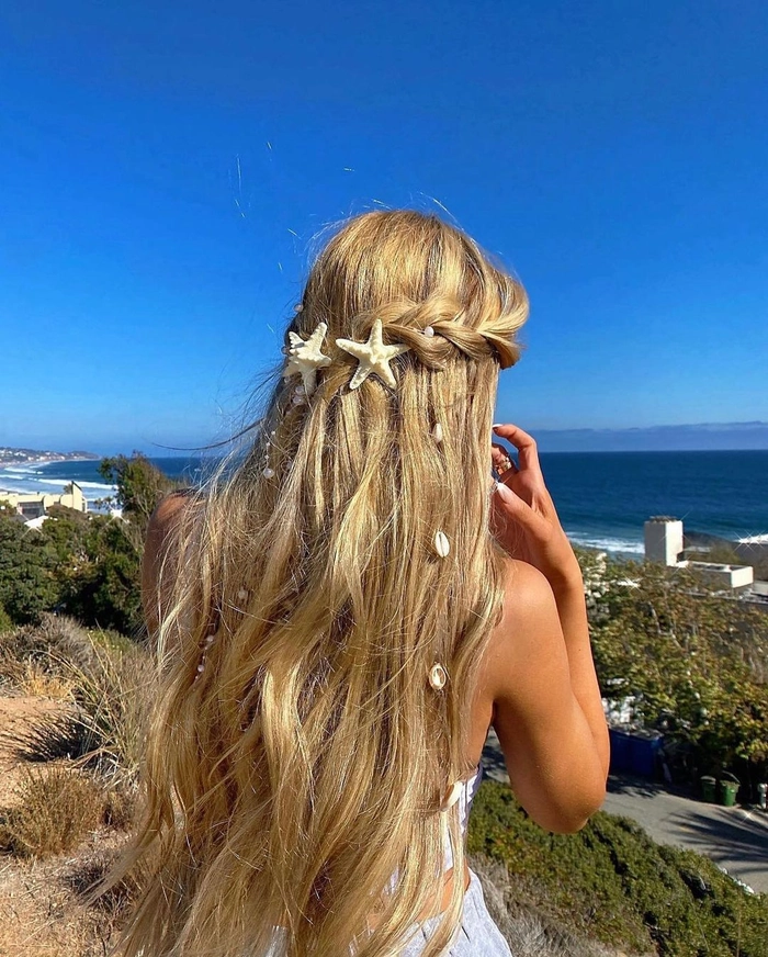 Gold Leaf Accents for Beach Waves
