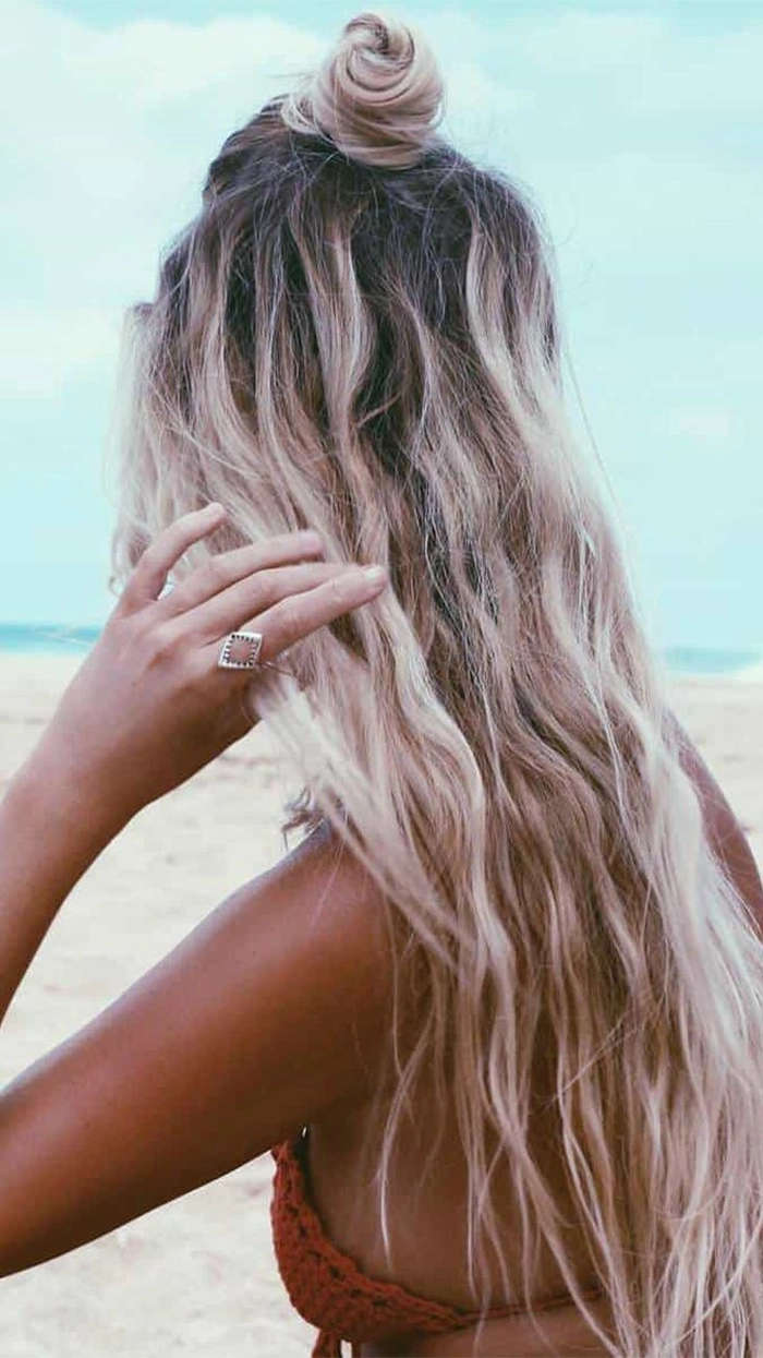 Best Beach Hairstyles for College Spring Break