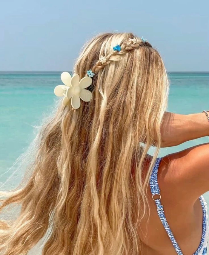 Effortless Beach Hair Inspiration for Summer
