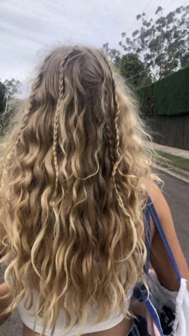 Cute Toddler Beach Hairstyles for Fun Days