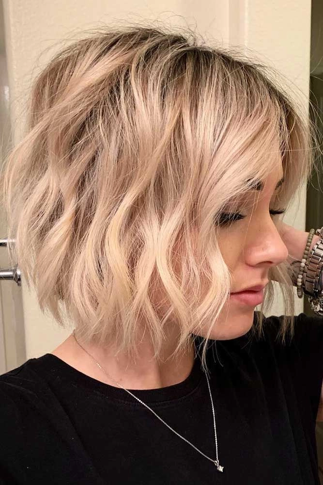 Casual hairstyle featuring soft beach waves for fine hair style number 7 Relaxed beach wave hairstyle on fine hair for a casual look