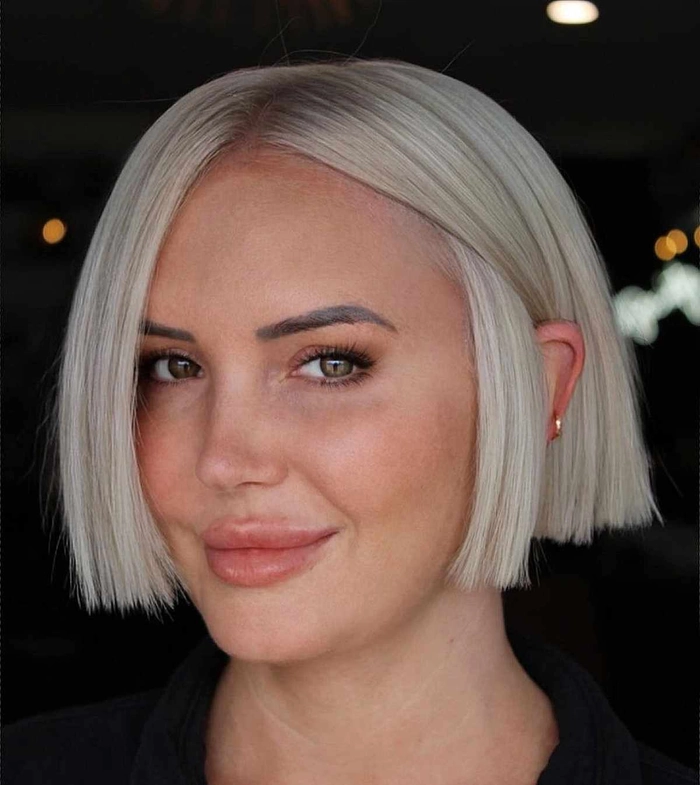 Casual hairstyles featuring a sharp blunt cut bob on straight hair, image 3 Everyday blunt cut bob styling on sleek straight hair for casual looks