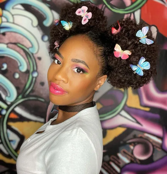 How to Style a Butterfly Clip Hairstyle for Y2K Casual Looks Simple butterfly clip hairstyle for Y2K casual trends with natural accessory placement