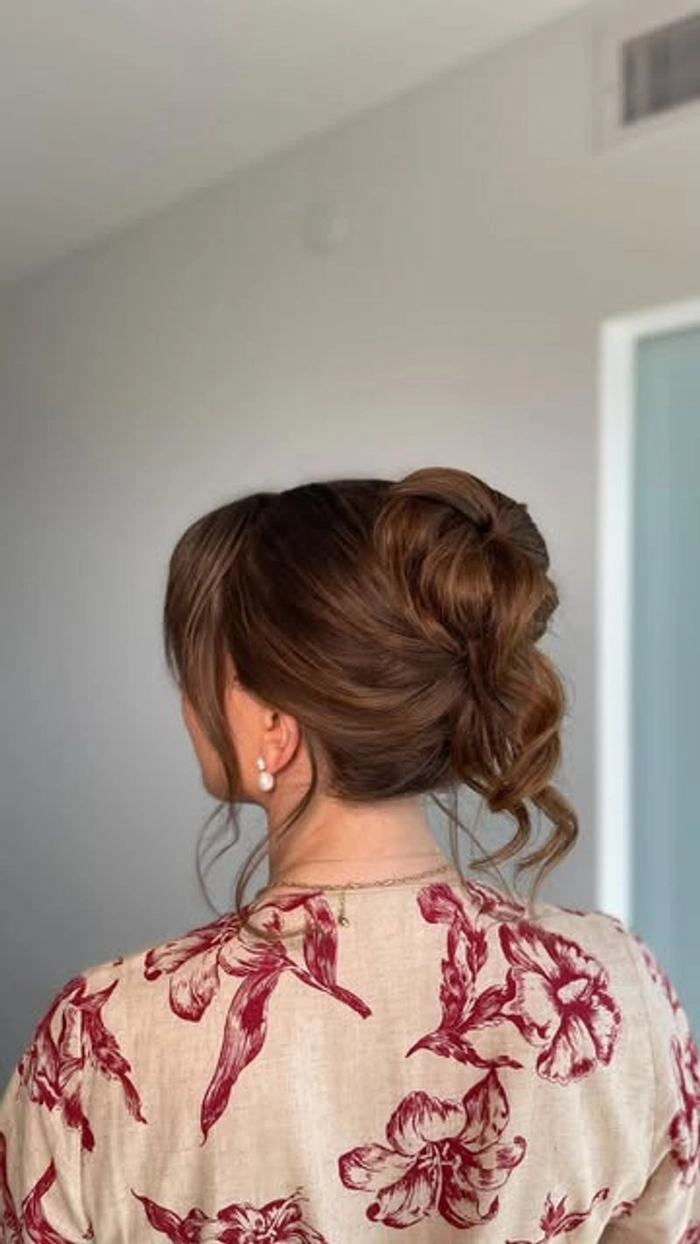 Casual French twist hairstyle idea for short hair with elegant and effortless look