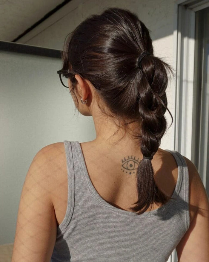 13 Casual Ponytail Variations for Gym Workouts in Casual Hairstyles Casual ponytail variation for gym workouts with hair tied back securely
