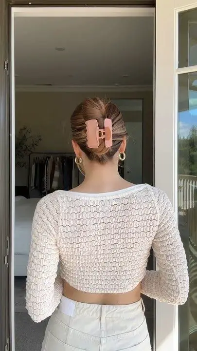 Casual hairstyle featuring easy claw clip twists for shoulder length hair, image 11 Simple claw clip hairstyle with twists for shoulder length hair in a casual look