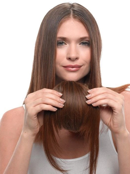 Simple clip in bangs styling for a quick and natural casual makeover Everyday makeover with simple clip in bangs styling for a casual, effortless look