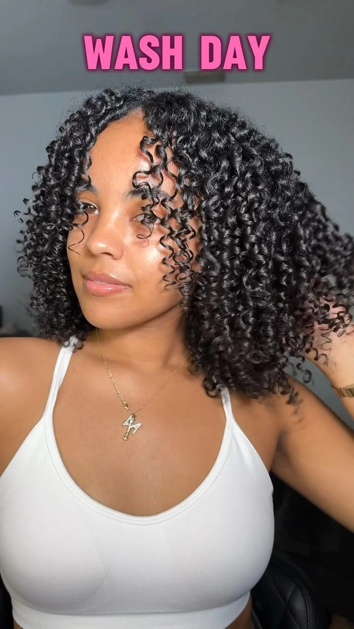 A woman with type 3 curls showcasing an effortless everyday wash and go style