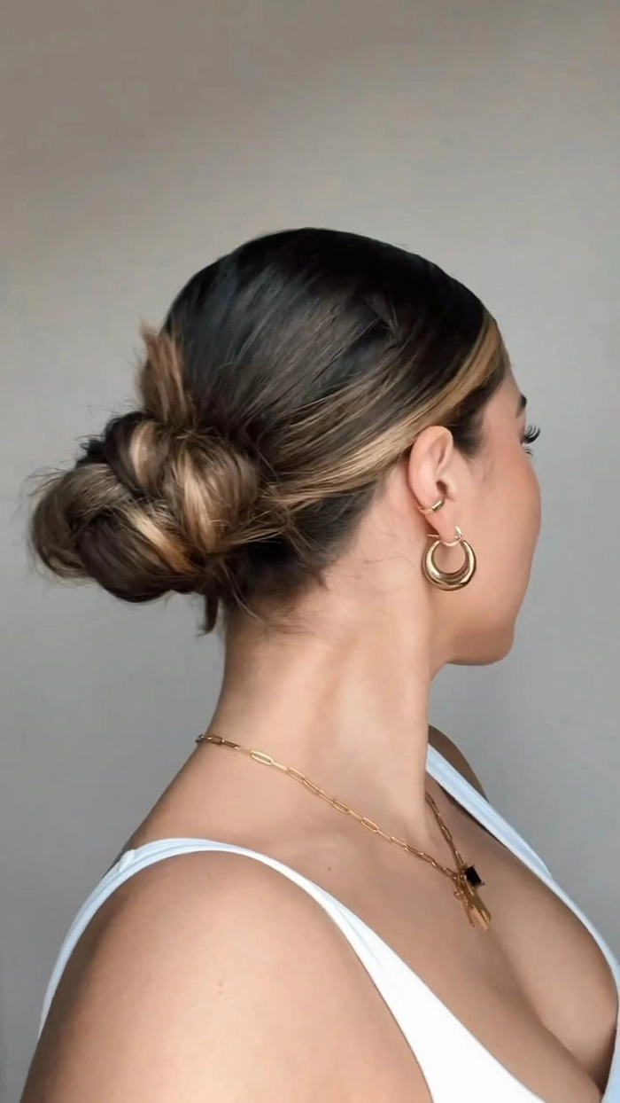 Quick easy low slicked back bun for clean girl casual look