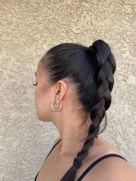 Casual Ponytail Variations for Gym Workouts - Hair Tutorial Image 12 Casual ponytail variations for gym workouts shown in a step-by-step hairstyle guide