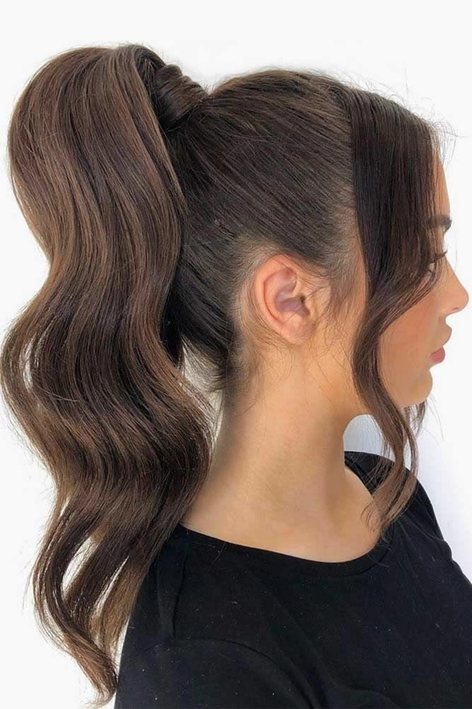 Quick high ponytail variations perfect for casual streetwear looks