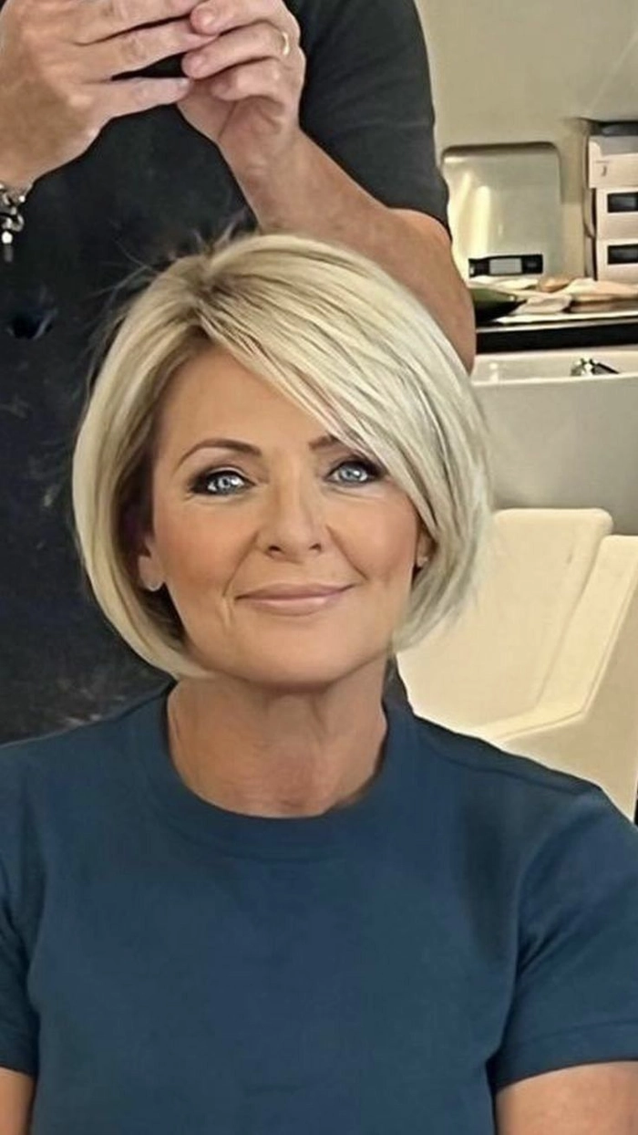 Side-swept inverted bob hairstyle on fine thin hair for a soft casual look