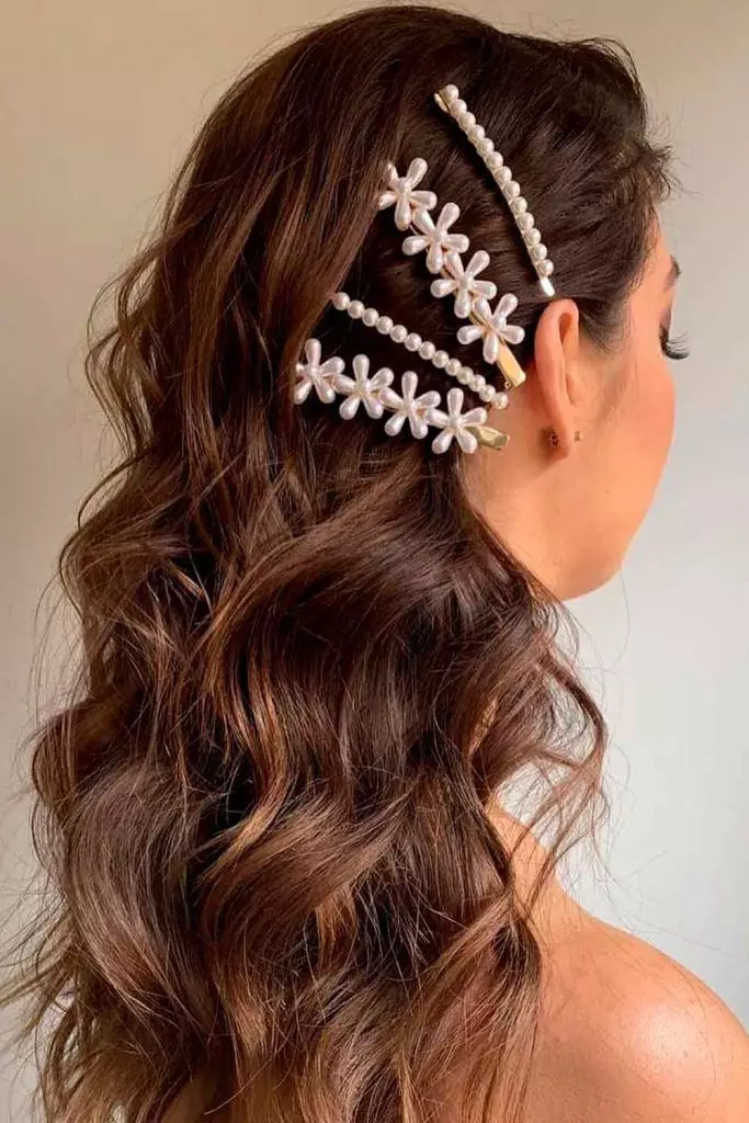 Simple barrette hairstyle enhancing a chic preppy casual look