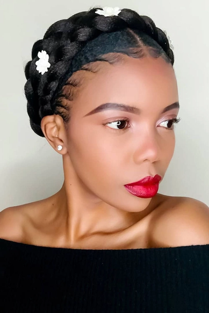 Effortless Casual Halo Braid Styles Perfect for Summer Trips