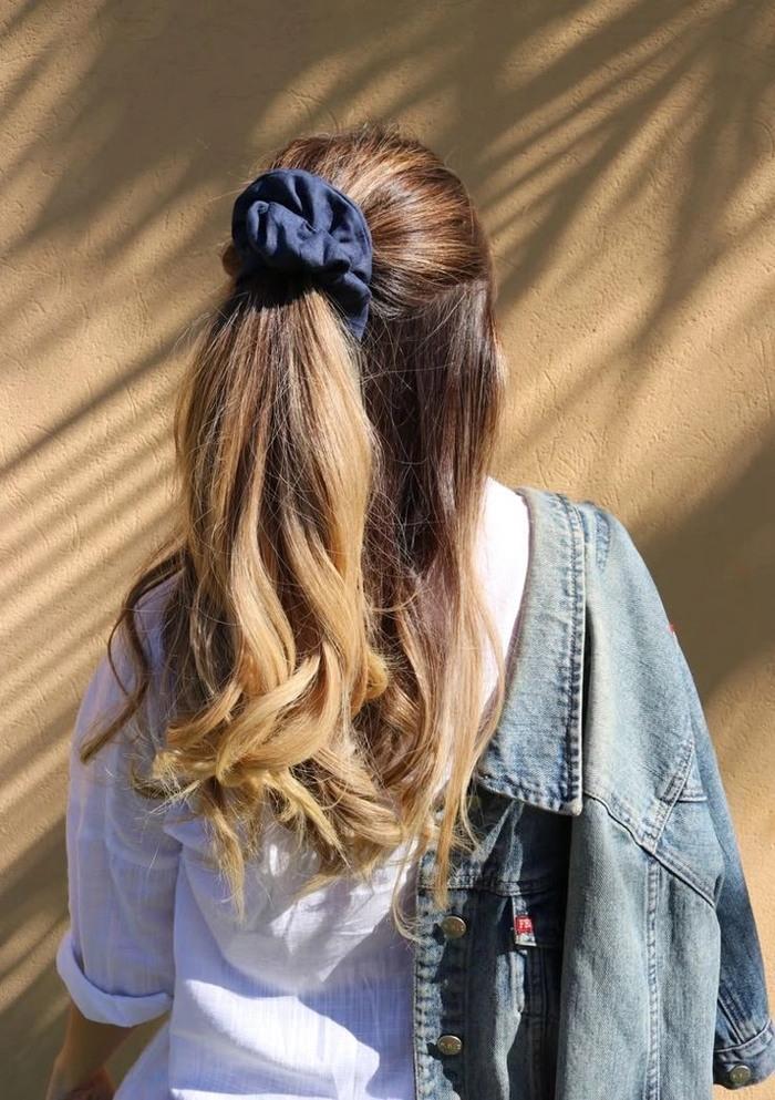 Effortless Scrunchie Hairstyles for a 90s Casual Look