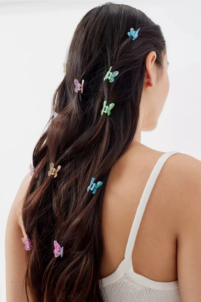 Easy Butterfly Clip Looks for Y2K Casual Days