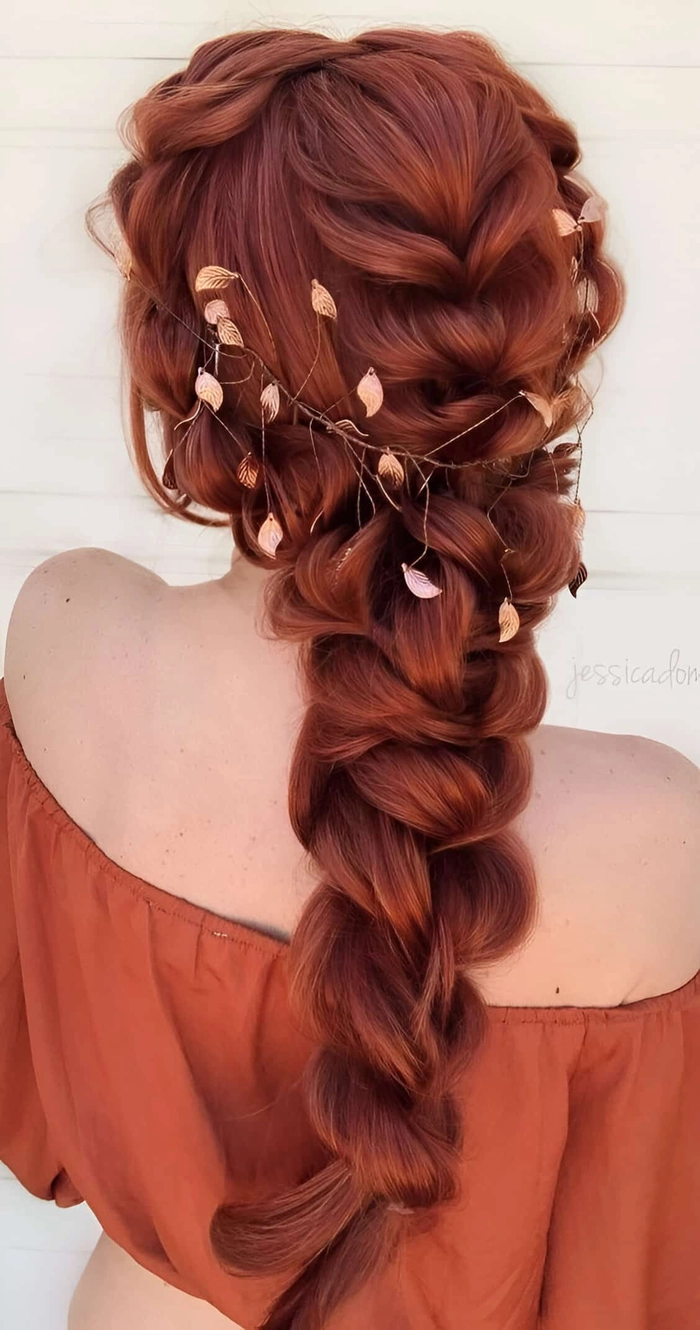 How to achieve a simple romantic braid for a date night look Beginner friendly romantic braid hairstyle for date night viewed from the back