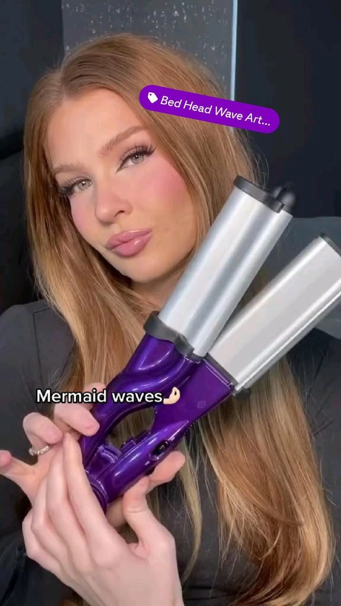 Effortless Bedhead Waves for Movie Night