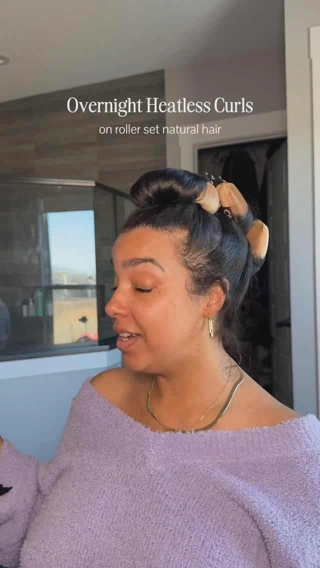 Heatless romantic curls hairstyle for an evening date Woman with soft heatless romantic curls for a date night look