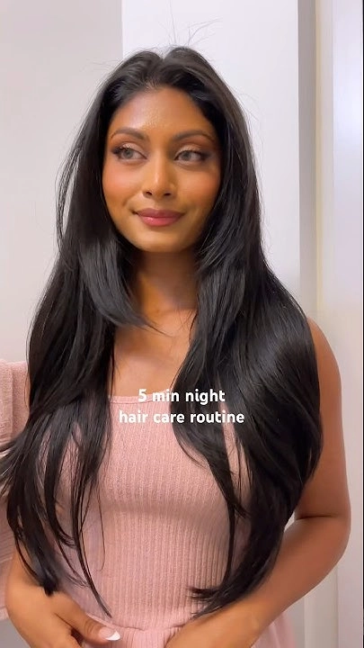Quick five-minute hair styling technique for a romantic date night