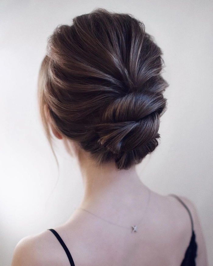Gentle Date Night Updo for Damaged Hair: Low Manipulation Protective Style A protective low manipulation evening updo for damaged hair, perfect for a date night