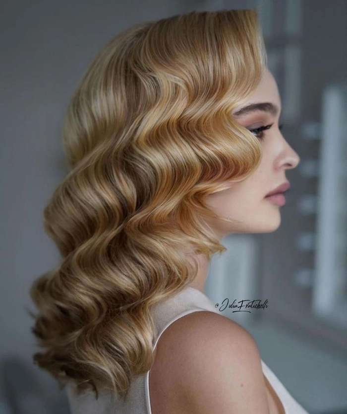Vintage Waves Anniversary Dinner Date Night Hair Look Classic vintage Hollywood waves hairstyle perfect for an anniversary dinner date night