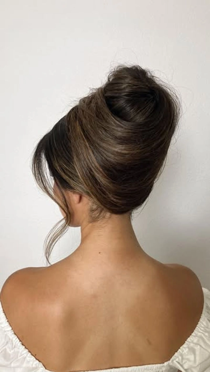 Create Stunning Top Knots for an Evening Date