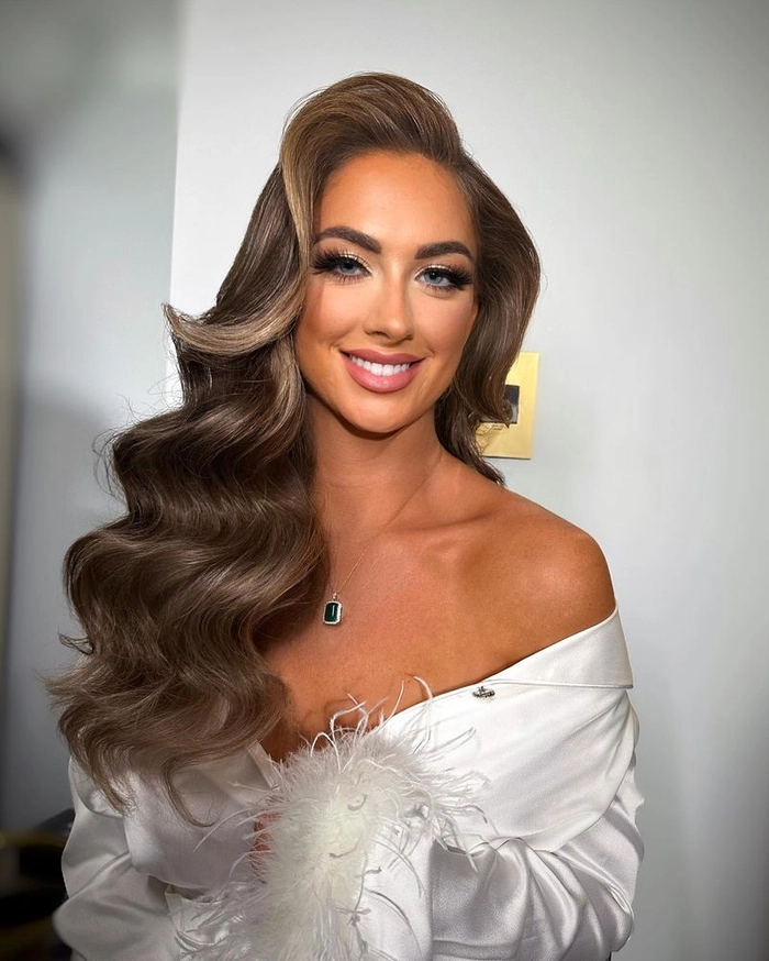 Glamorous vintage waves perfect for a special anniversary date night Classic vintage Hollywood waves styled for a romantic anniversary dinner.