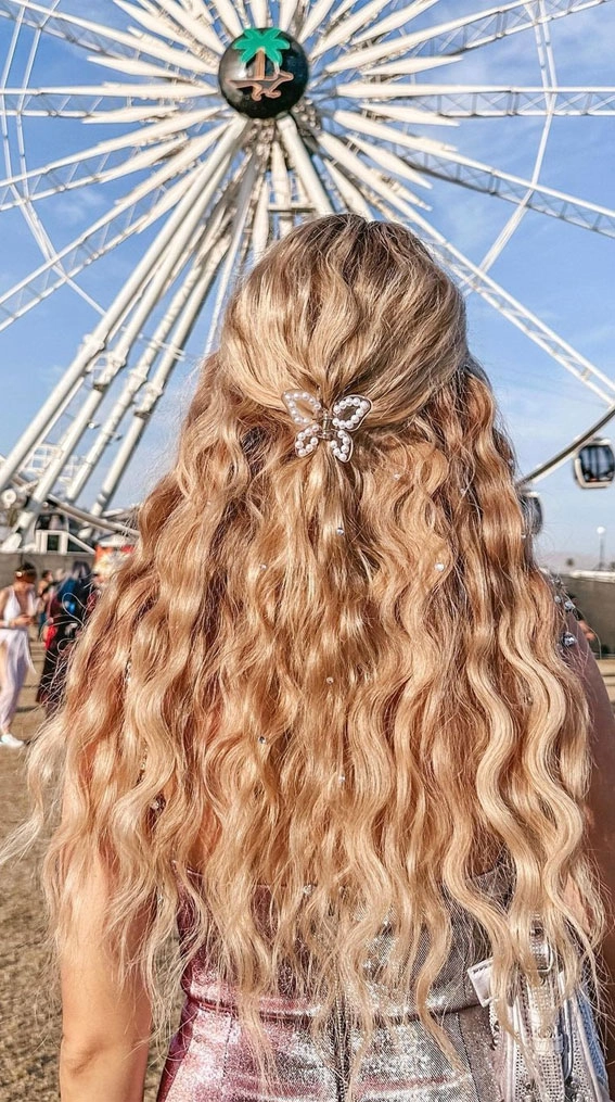 Gorgeous Festival Hairstyles for Wavy Hair