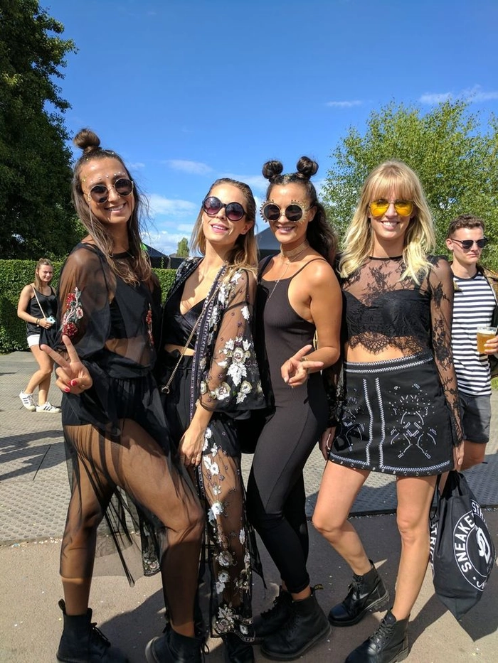 Festival Hairstyles - Tomorrowland Braided Look Festival-goer with vibrant braided hairstyle at Tomorrowland