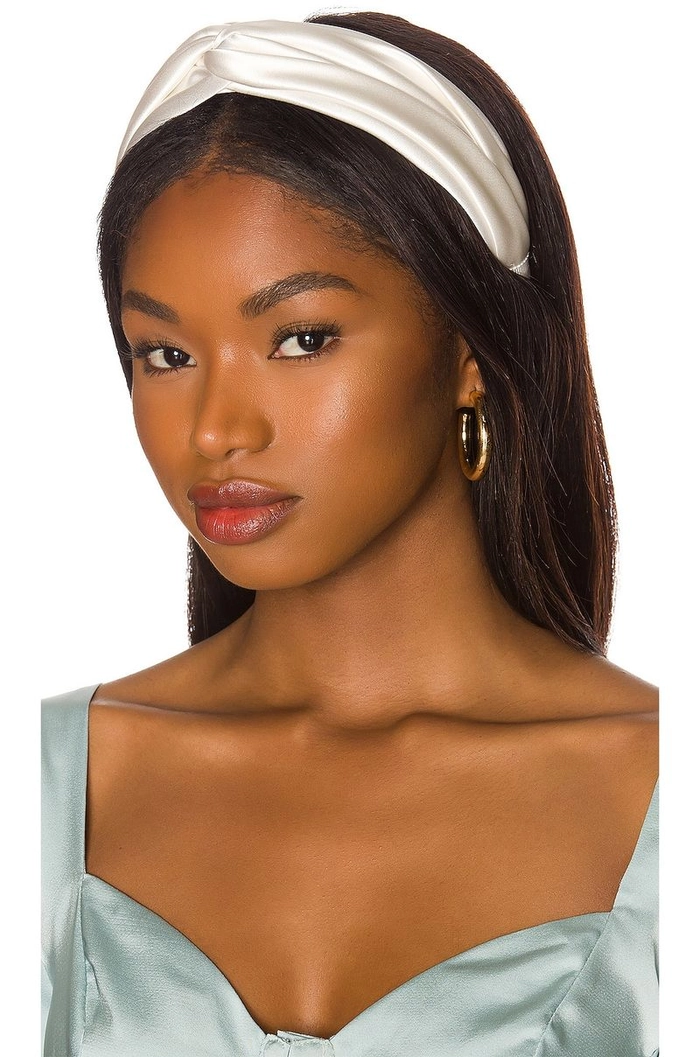 Wind proof festival hairstyles that stay in place all day