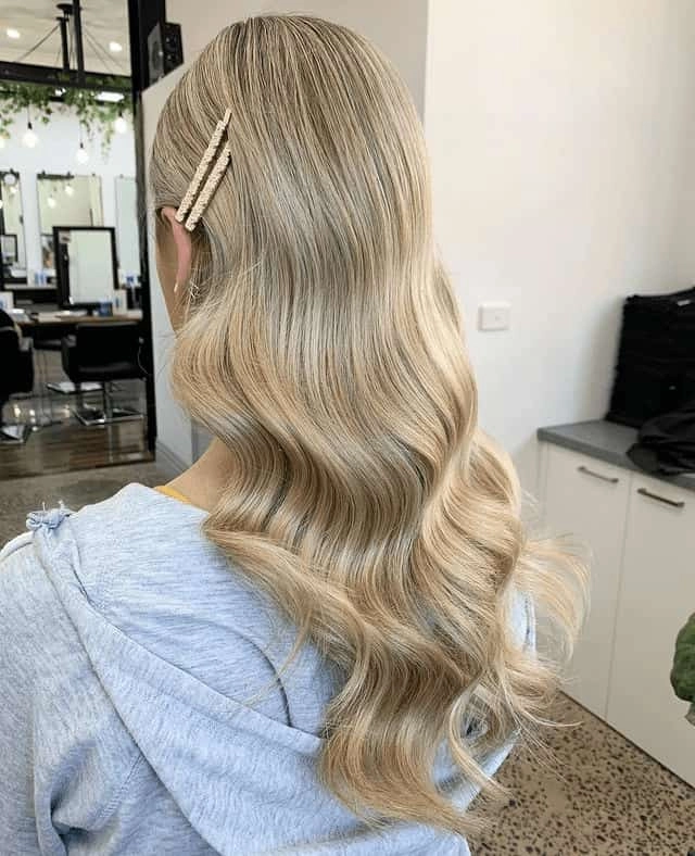 Graduation hair product picks for long-lasting styles Best styling gels and sprays for graduation hair
