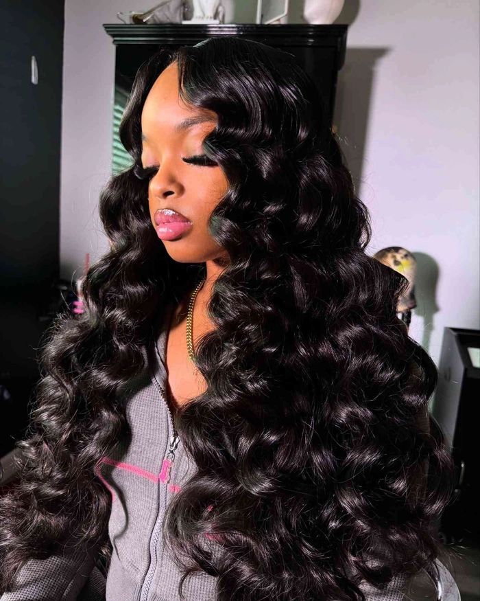 Hollywood waves graduation hairstyle for long hair with elegant waves
