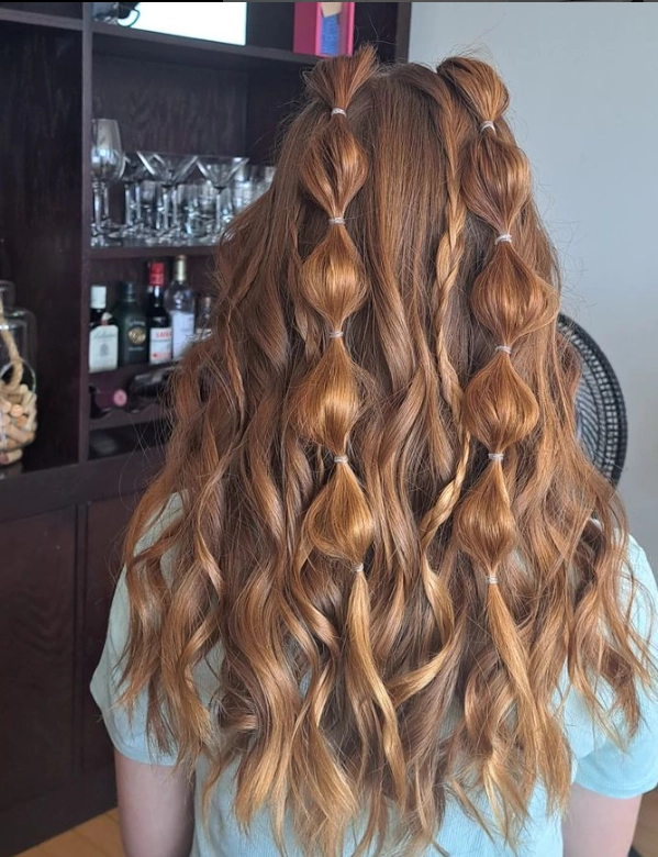 Simple and stylish graduation look that requires minimal upkeep Low maintenance graduation hairstyle with a chic half-up twist