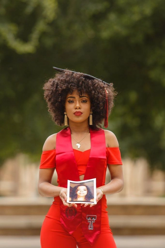 Wearing Natural Hair with Your Graduation Cap