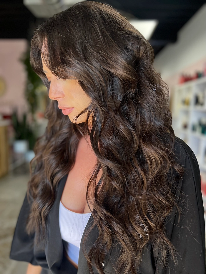 Stylish end-of-summer transition hairstyle for Labor Day