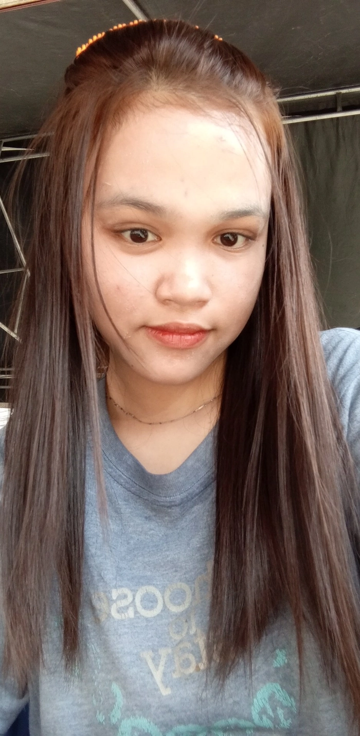 Professional salon treatments for pre-holiday hair shine and festive hairstyle preparation Professional salon treatment for pre-holiday shine on glossy hair