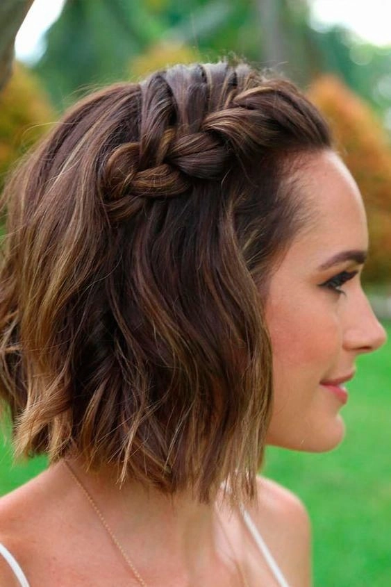 Using styling wax picks to define short holiday cuts with texture and hold