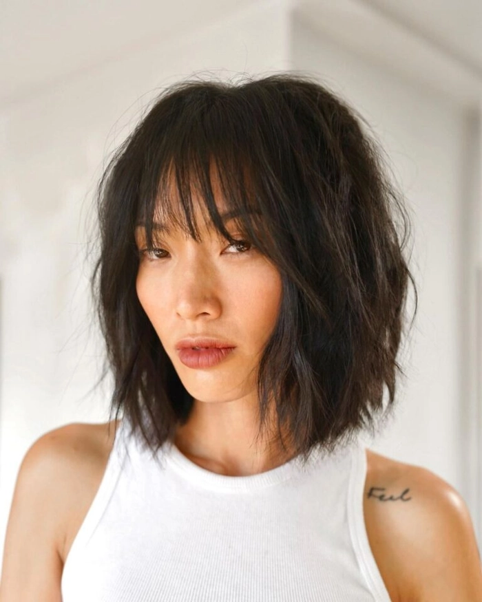 Textured lob hairstyle ideal for Friendsgiving gatherings