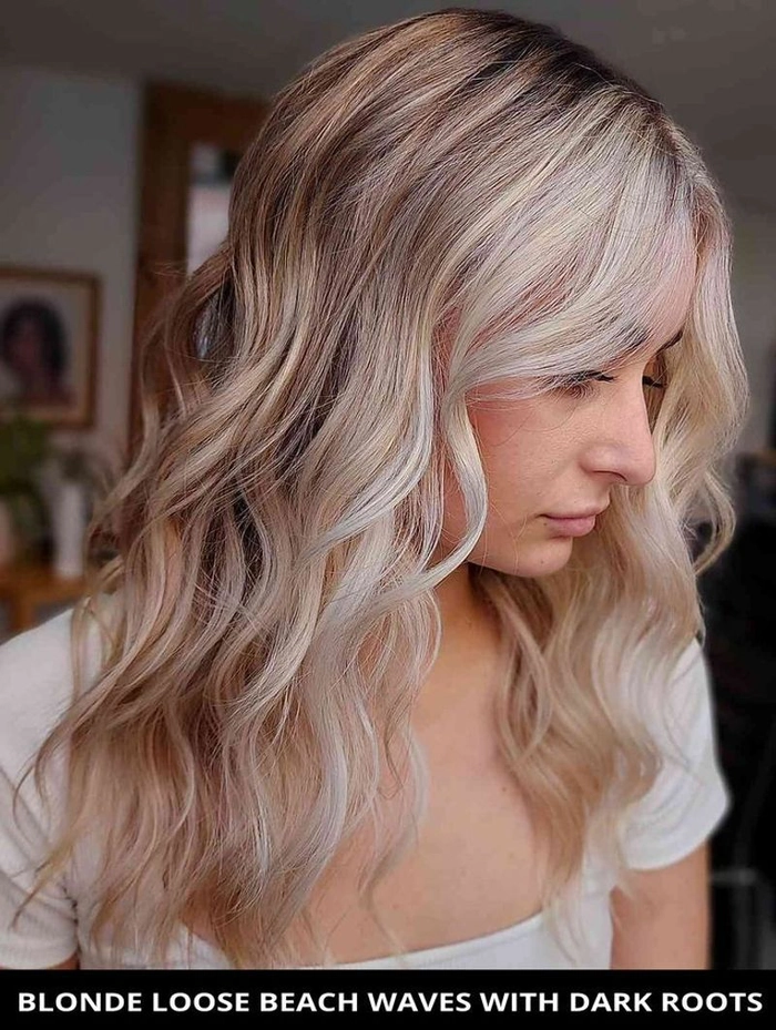 Bachelorette party hairstyle: messy beach waves look A bachelorette party guest with messy beach waves hairstyle