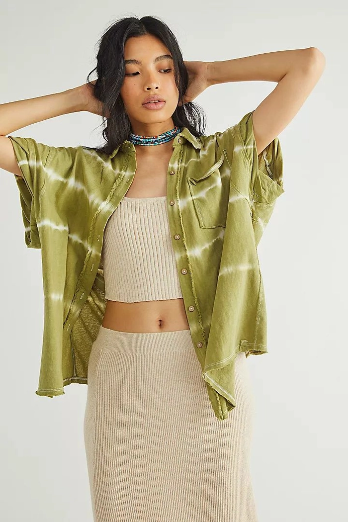 Clubbing hair look for off the shoulder tops at a party Party hairstyle with clubbing hair perfectly styled for off the shoulder club tops