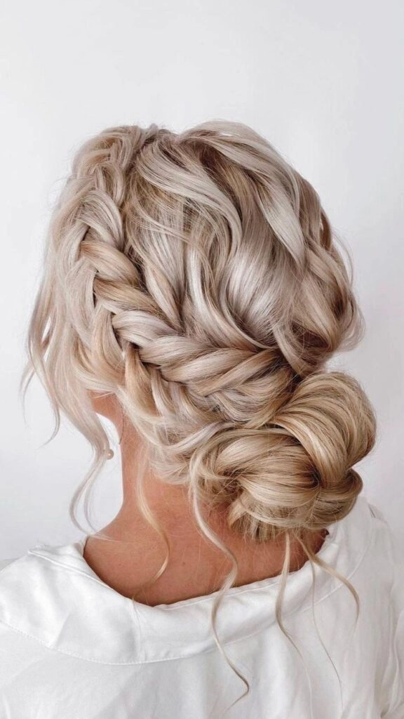winter gala hairstyles for medium curly hair - Party