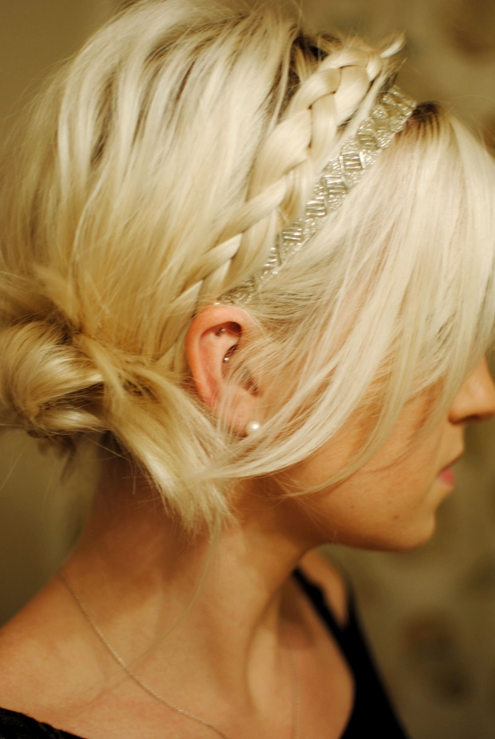 Sophisticated prom hairstyle perfect for a black tie optional dress code Elegant black tie optional prom hairstyle with loose curls and subtle accessories