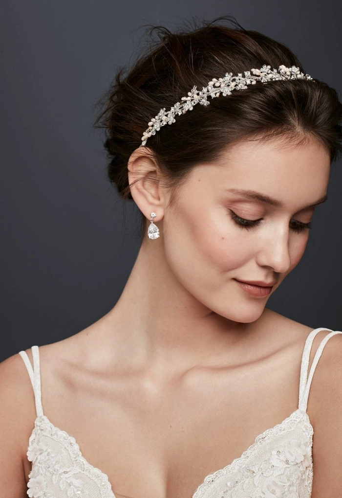 Stunning Prom Hairstyles Featuring Elegant Crystal Headbands