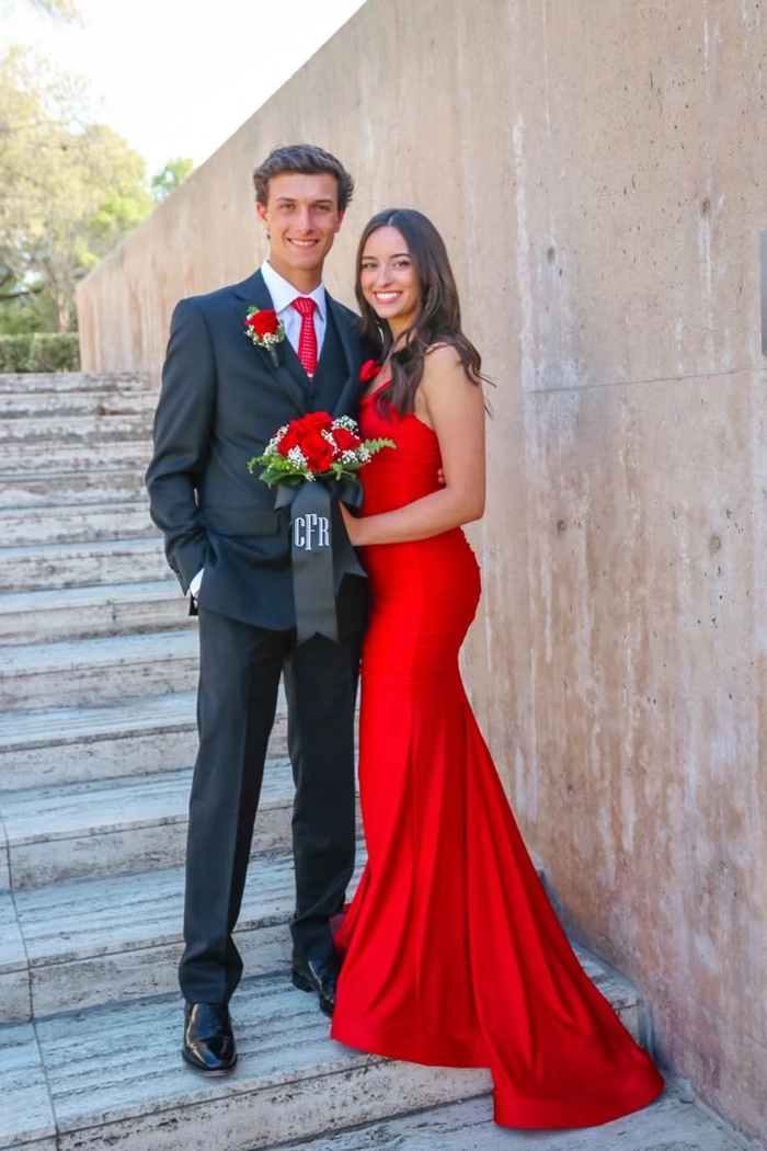 Chic Prom Hairstyles That Perfectly Compliment a Red Dress