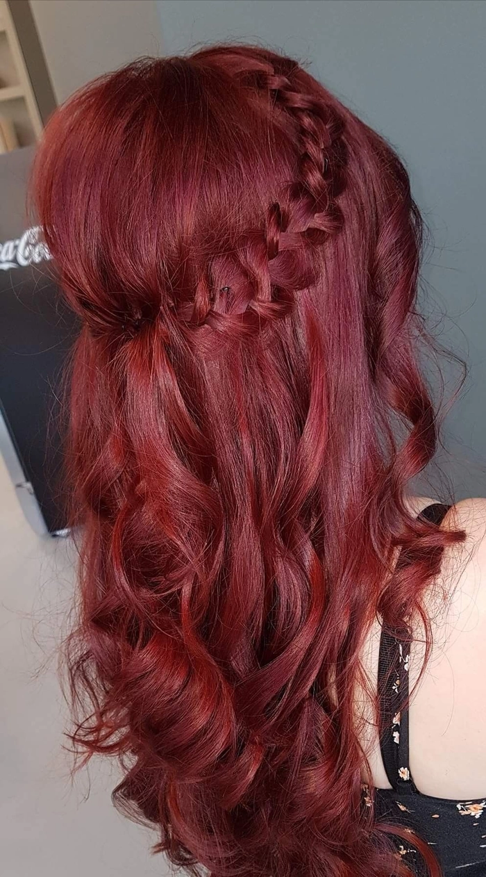 Stunning Prom Hairstyles That Highlight Vibrant Red Hair