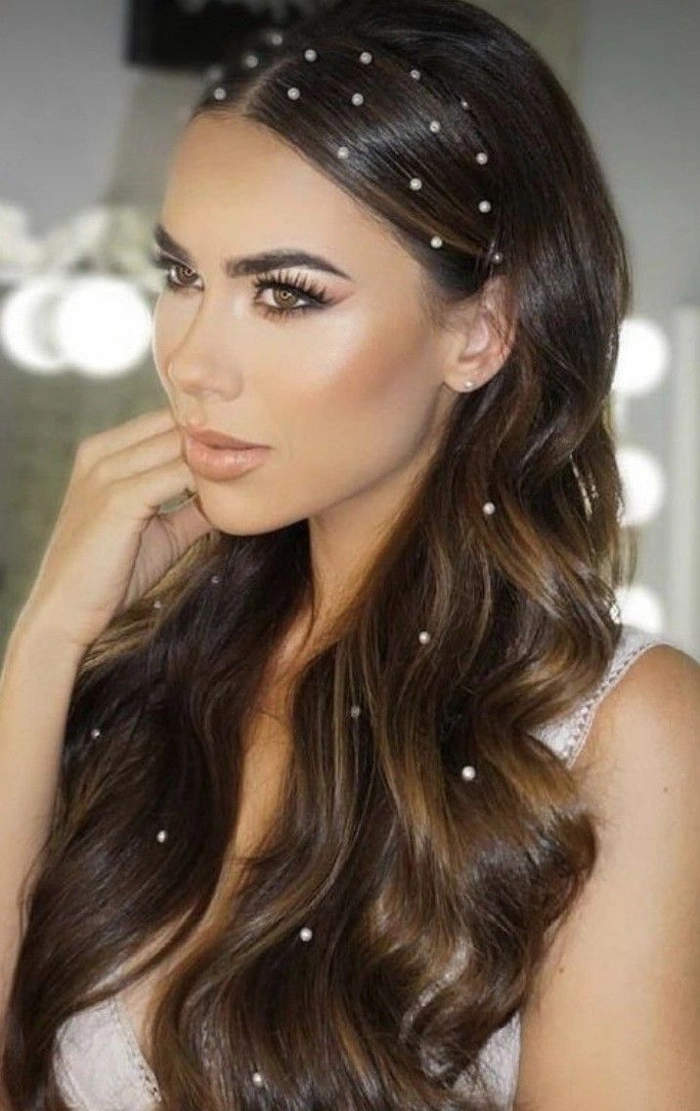 Elegant Prom Hairstyles Featuring Pearl Hair Accessories
