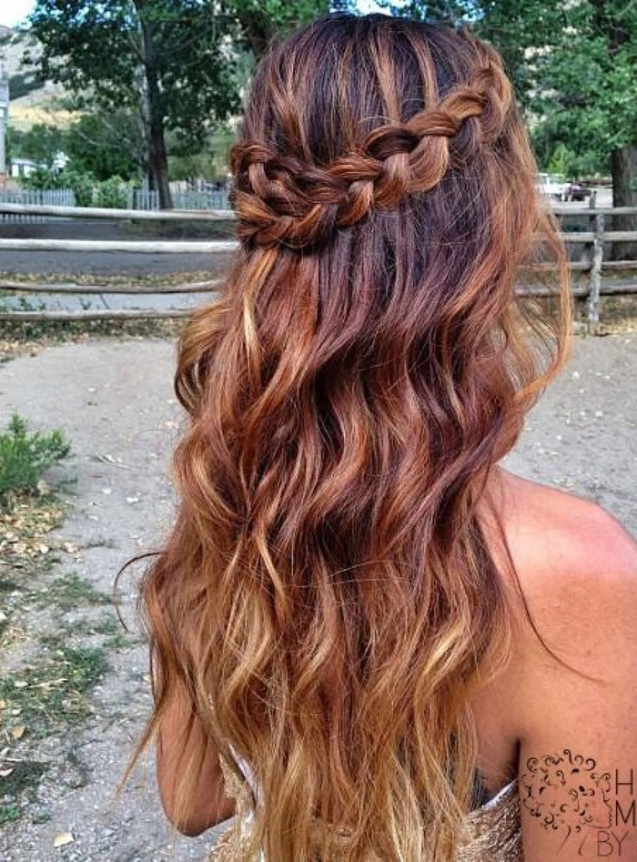 Stunning prom hairstyle idea number 5 for seniors at their big graduation night Elegant senior prom hairstyle featuring soft curls for high school graduates