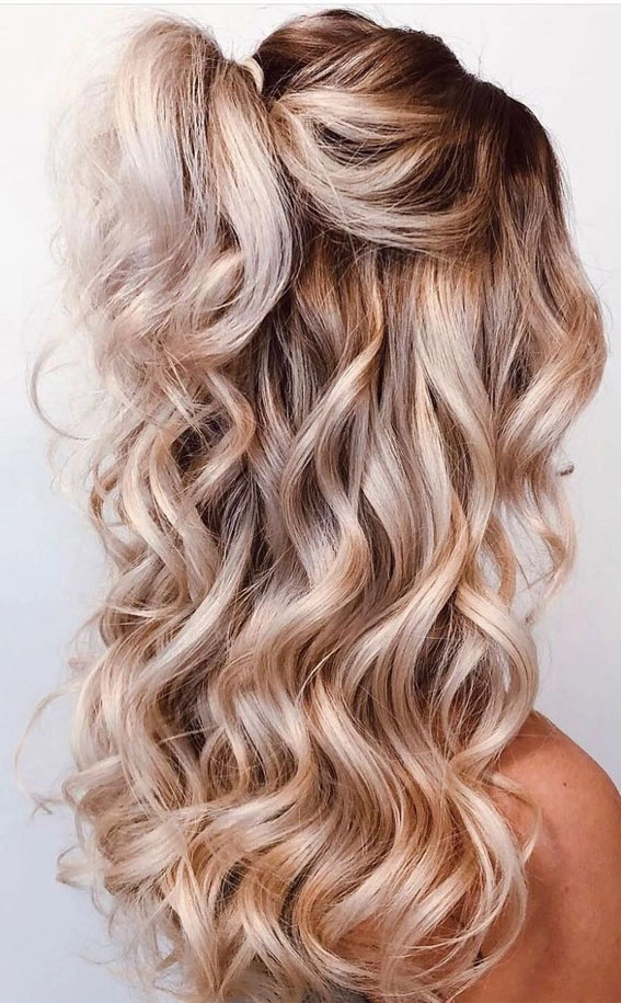 Voluminous prom hairstyle for thin hair inspiration number 2 Prom hairstyle for thin hair styled to add volume and elegance